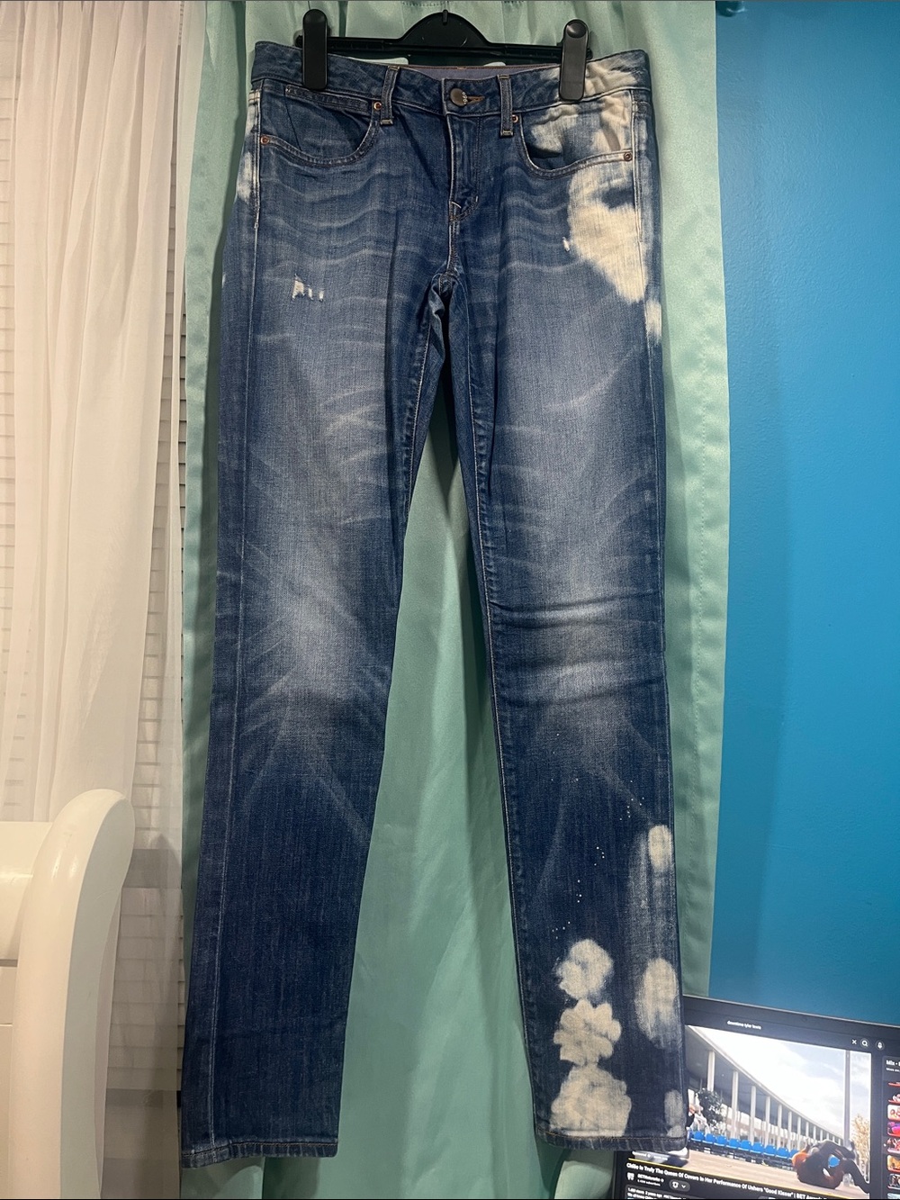 GAP Women's Dark Blue Skinny Jeans with White Bleach Accents